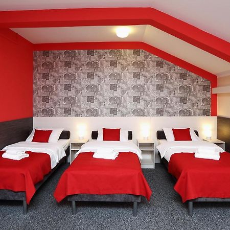 Hostel Przystanek Torun Exterior photo